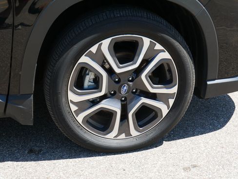 Certified 2023 Subaru Ascent Limited AWD/4WD image 15