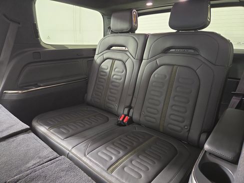 Used 2022 Rivian R1S Launch Edition image 25