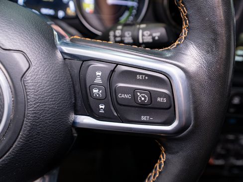 Used 2021 Jeep Wrangler Unlimited Sahara AWD/4WD image 24