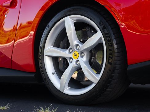 Used 2023 Ferrari Portofino M RWD image 28