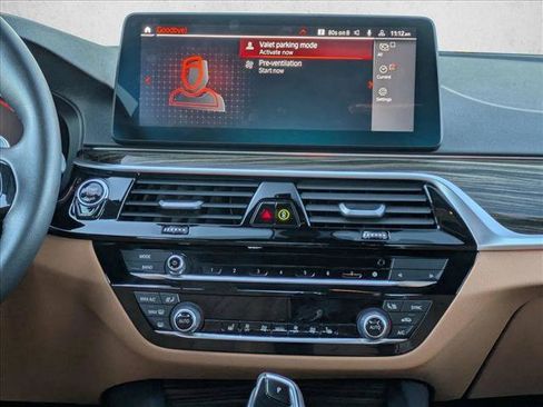 Certified 2023 BMW 530i w/ Convenience Package image 15