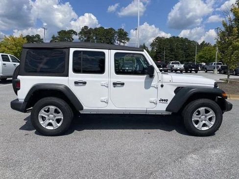 Certified 2022 Jeep Wrangler Unlimited Sport image 3