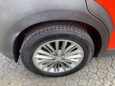 Used 2019 Hyundai Kona SEL image 39