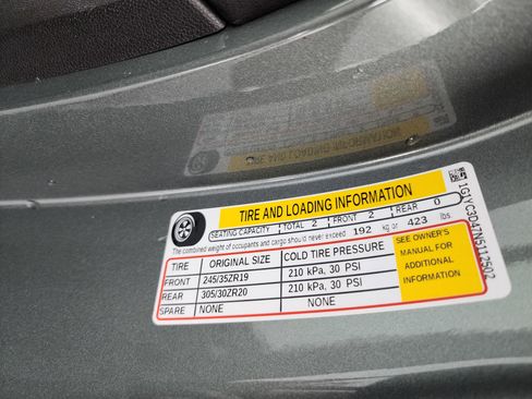 Used 2022 Chevrolet Corvette Stingray Premium Conv w/ Z51 Performance Package image 62