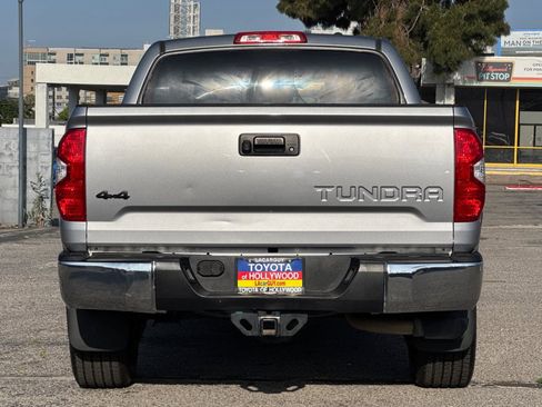 Used 2019 Toyota Tundra SR5 w/ SR5 Upgrade Package AWD/4WD image 5