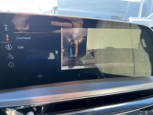 Used 2024 Cadillac Lyriq Luxury image 18