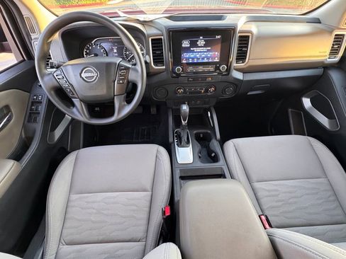 Certified 2024 Nissan Frontier SV w/ Technology Package image 20