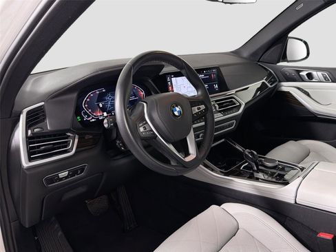 Certified 2023 BMW X5 xDrive40i w/ Luxury Seating Package AWD/4WD image 9