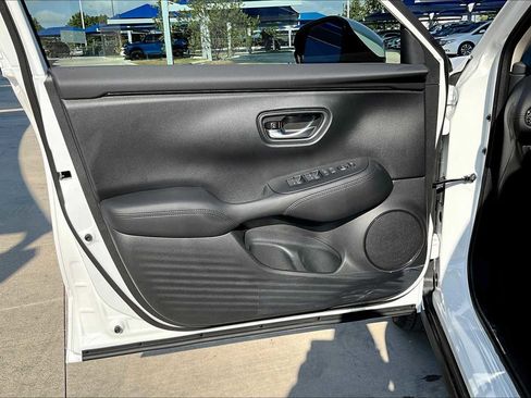 New 2026 Honda HR-V LX image 10