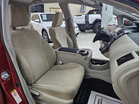 Used 2012 Toyota Prius V Two image 17