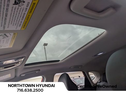Used 2024 Hyundai Kona Limited image 10