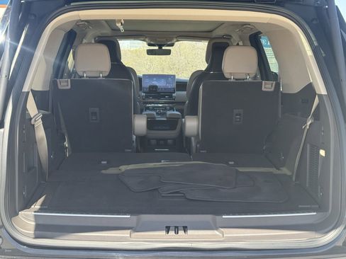 Certified 2023 Lincoln Navigator Reserve image 40