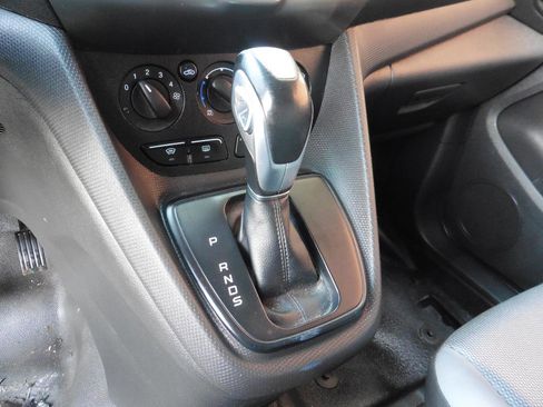 Used 2017 Ford Transit Connect XL image 14