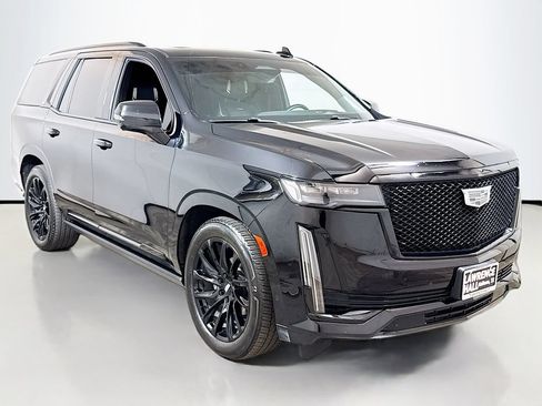 Used 2022 Cadillac Escalade Sport Platinum w/ LPO, ONYX Package RWD image 3