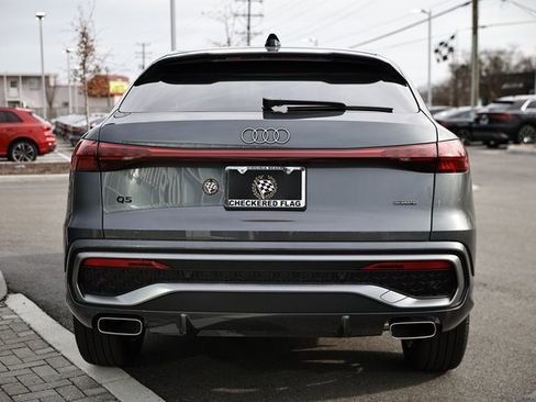 New 2025 Audi Q5 Premium image 10
