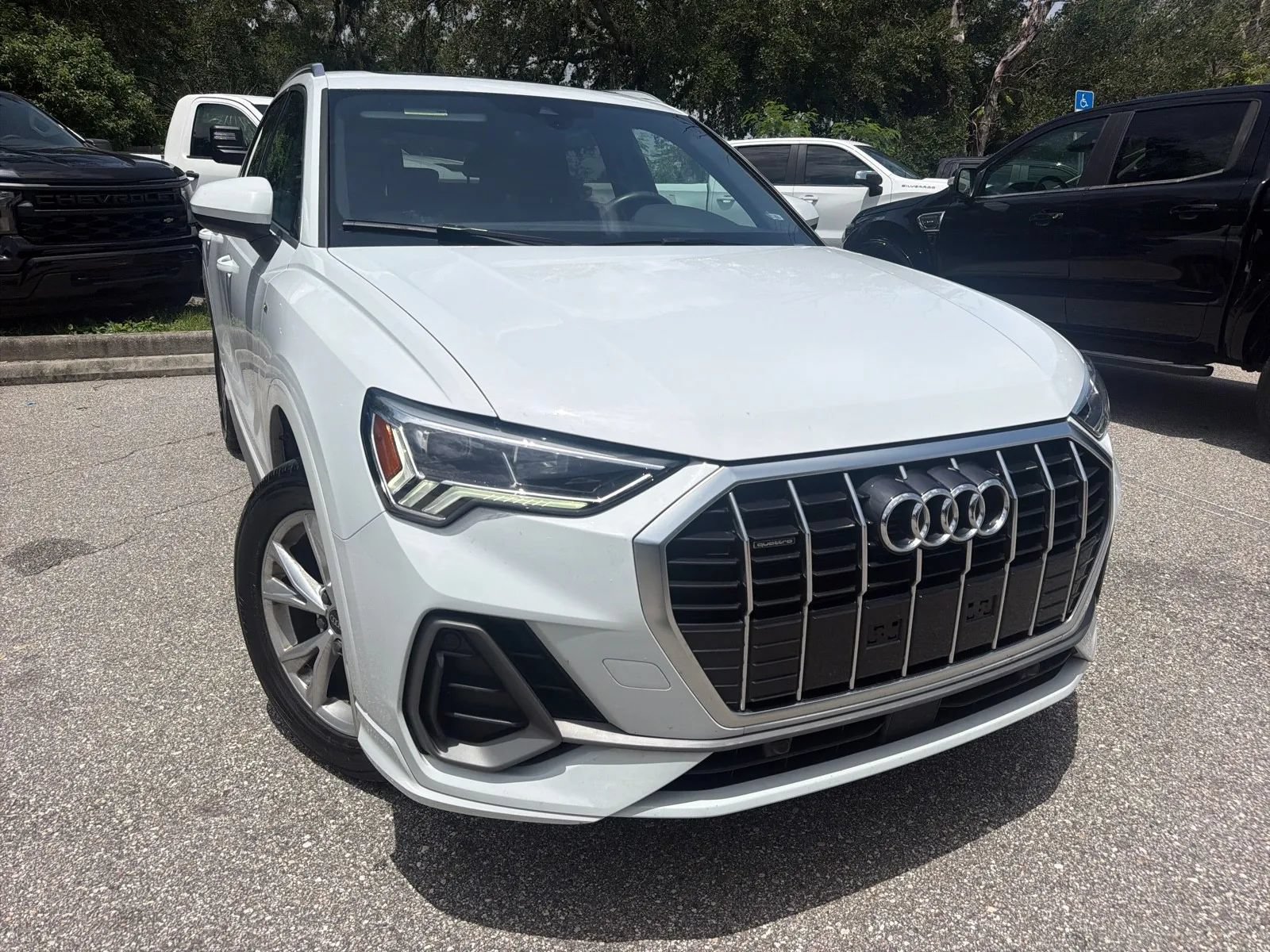 Used 2025 Audi Q3 2.0T Premium AWD/4WD image 6