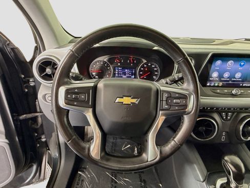 Used 2020 Chevrolet Blazer LT FWD image 13