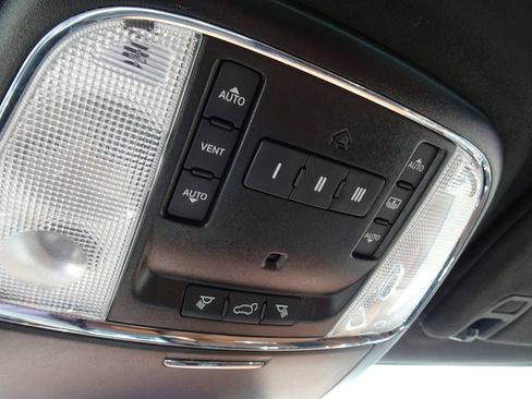Used 2020 Jeep Grand Cherokee Summit w/ Skid Plate Group AWD/4WD image 26