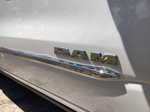 Used 2019 RAM 1500 Limited image 9