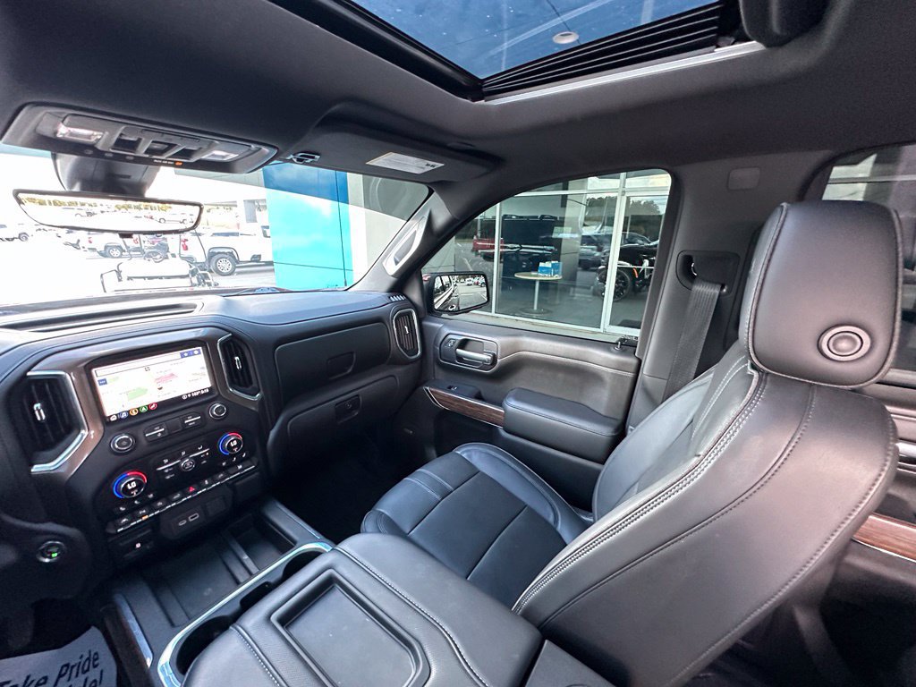 Used 2021 Chevrolet Silverado 1500 High Country w/ Technology Package AWD/4WD image 25