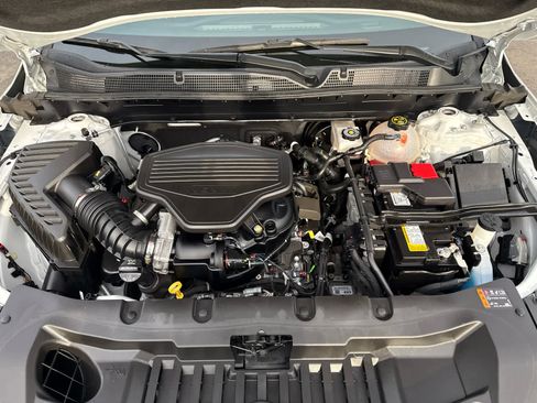 Used 2024 Chevrolet Blazer Premier w/ Driver Confidence II Package image 17