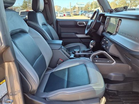Used 2022 Ford Bronco Outer Banks image 14