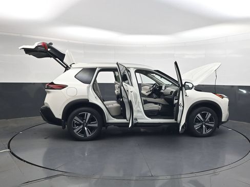 Used 2023 Nissan Rogue SL w/ SL Premium Package FWD image 51