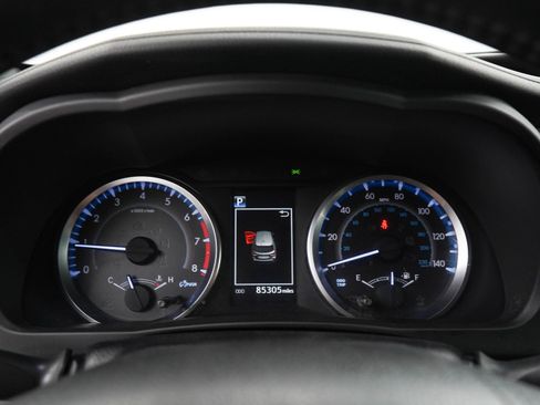 Used 2019 Toyota Highlander Plus AWD/4WD image 30