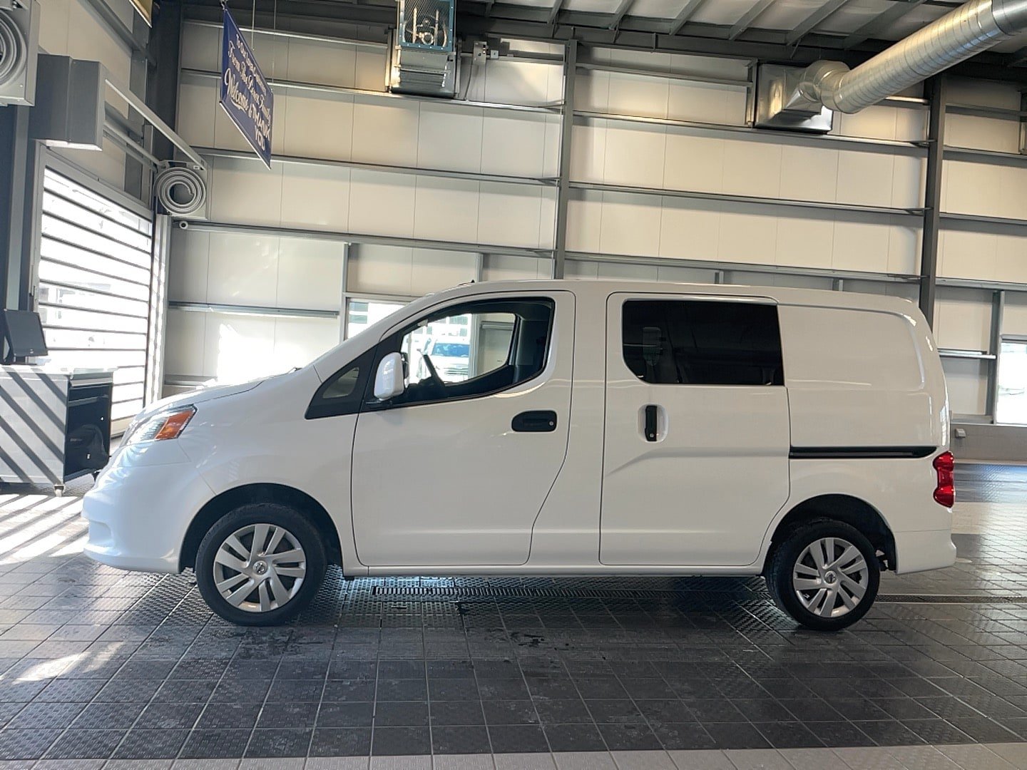 Used 2021 Nissan NV200 SV w/ Sliding Door Glass Package FWD image 5