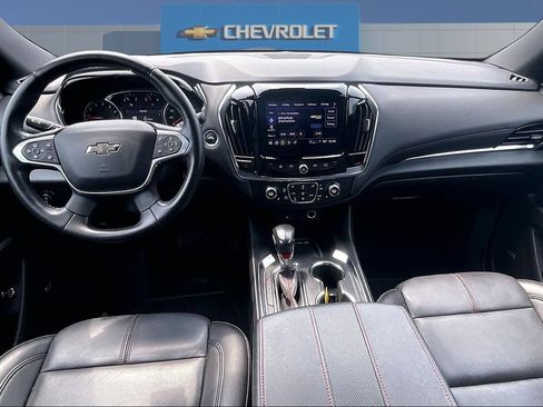 Used 2022 Chevrolet Traverse RS FWD image 7