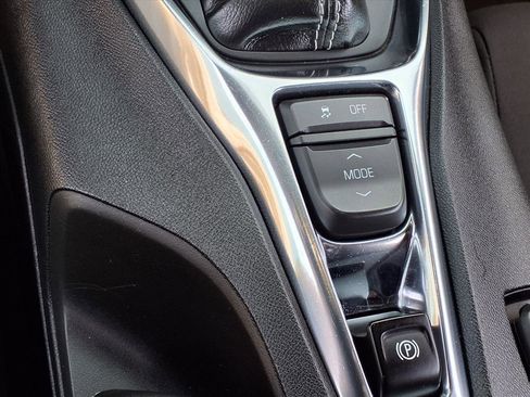 Used 2019 Chevrolet Camaro LS image 18