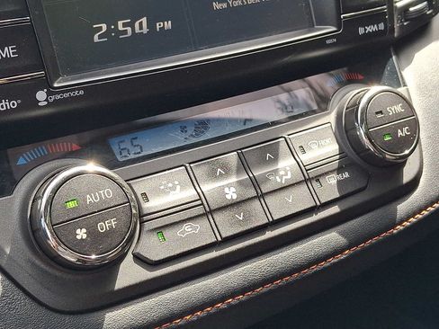 Used 2016 Toyota RAV4 SE w/ Cargo Management Package AWD/4WD image 17