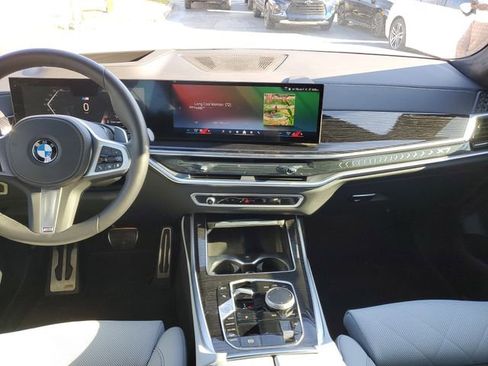 Used 2024 BMW X7 xDrive40i w/ M Sport Package image 13