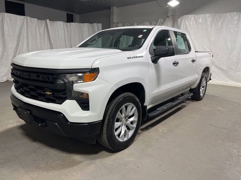 Used 2022 Chevrolet Silverado 1500 W/T image 3