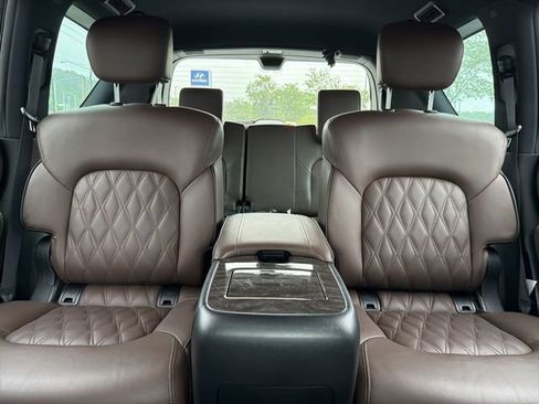 Used 2023 Nissan Armada Platinum w/ Captain's Chairs Package AWD/4WD image 31