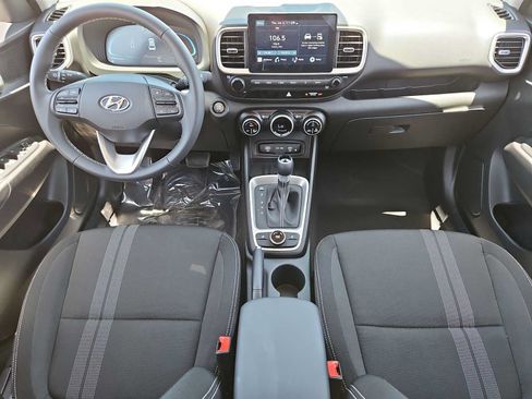 Used 2026 Hyundai Venue SEL FWD image 15