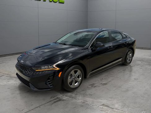 Used 2022 Kia K5 LXS FWD image 6