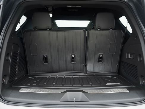 New 2026 GMC Yukon AT4 image 8