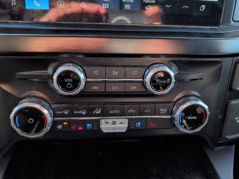 Used 2023 Ford F450 Lariat w/ Lariat Ultimate Package image 14