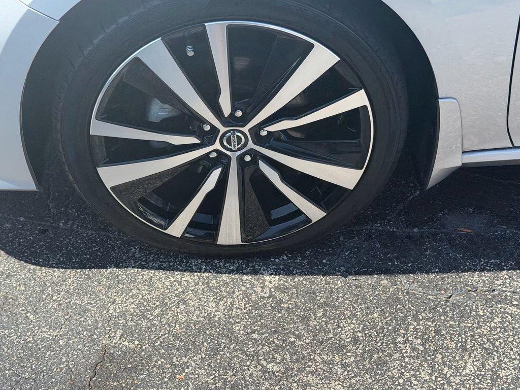 Used 2021 Nissan Altima 2.5 SR FWD image 15