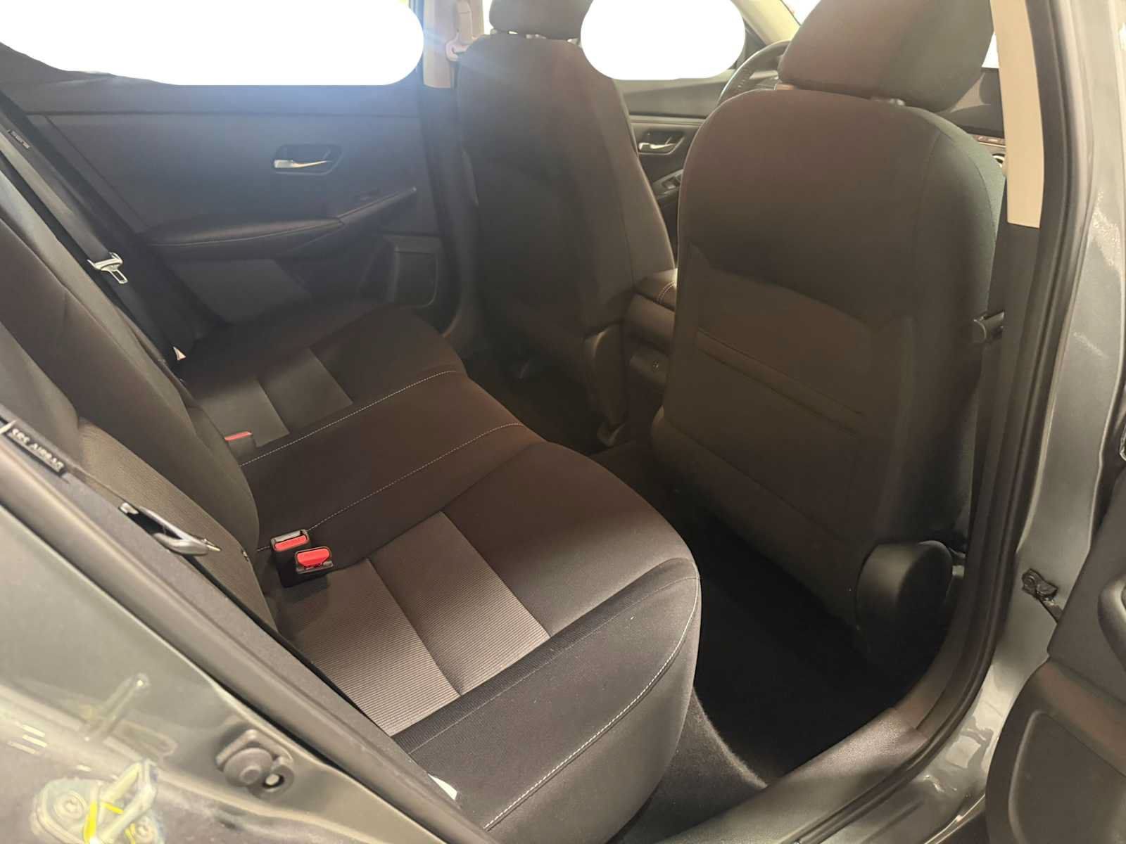 Used 2022 Nissan Sentra SV FWD image 25
