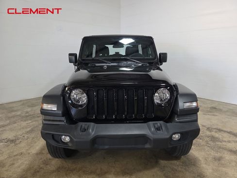 Used 2023 Jeep Wrangler Unlimited Sport AWD/4WD image 2