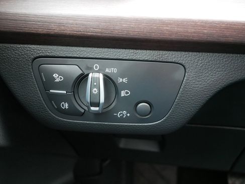Used 2022 Audi Q5 2.0T Premium Plus AWD/4WD image 26