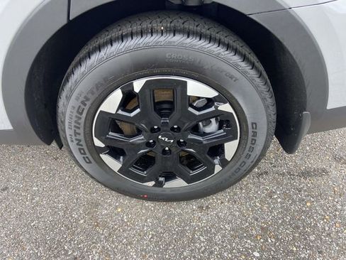 New 2026 Kia Sorento S FWD image 7