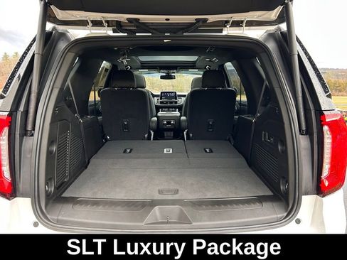 Certified 2021 GMC Yukon SLT w/ SLT Premium Package image 12
