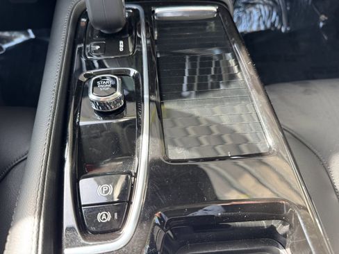 Used 2022 Volvo S60 T8 R-Design Expression w/ Premium Package image 23