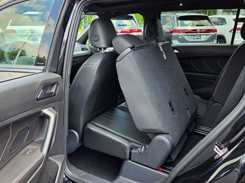 Used 2023 Volkswagen Tiguan SE R-Line FWD image 45