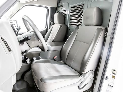 Used 2020 Nissan NV 2500 SV RWD image 28