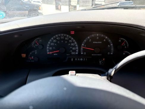 Used 1999 Ford F150 4x4 Regular Cab image 19