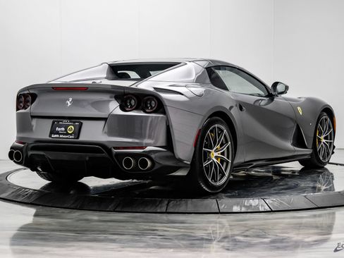 Used 2022 Ferrari 812 GTS RWD image 22